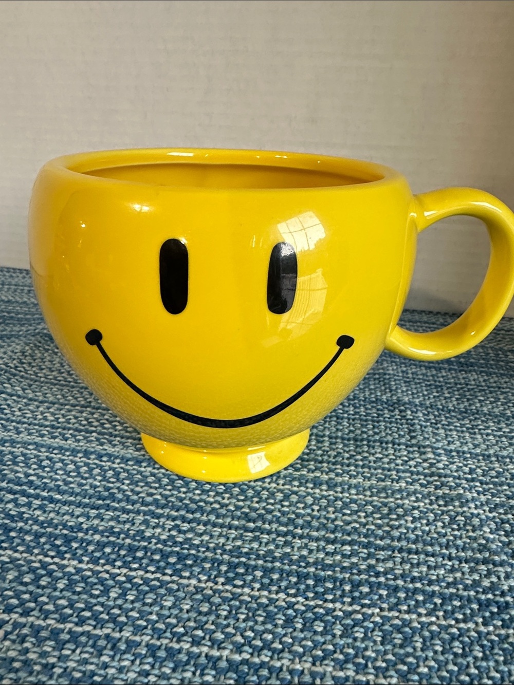 Yellow Smiley Face Ceramic Mug - Cheerful Everyday Coffee Cup